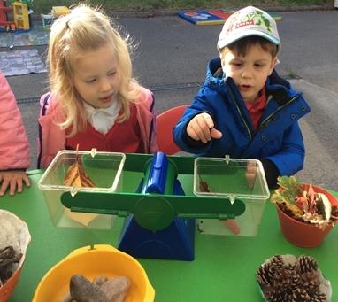 Penarth Times: BRILLIANT: Using natural objects to learn about 'heavy' and light'