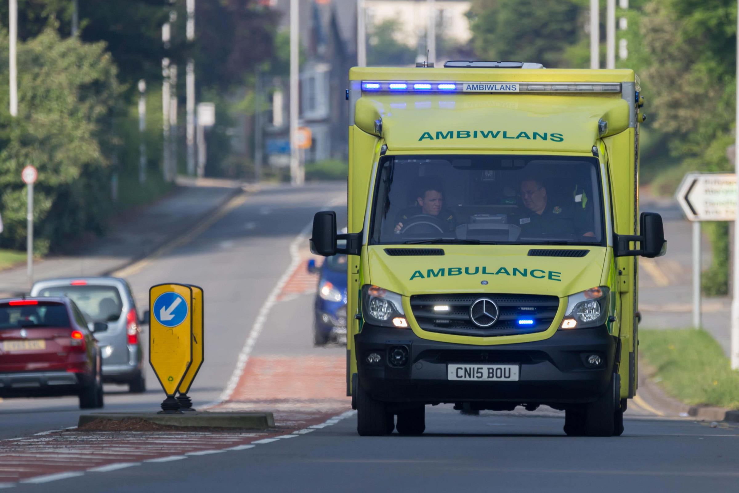Welsh ambulance boss issues plea ahead of New Year's Eve - Vimarsana News