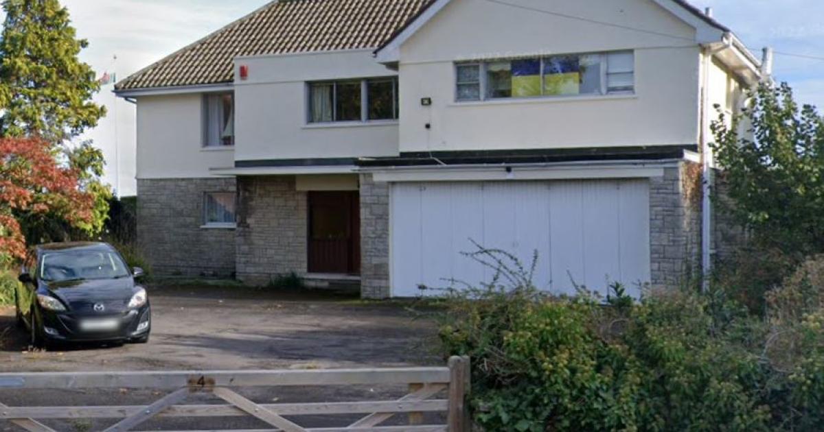 Penarth couple in row with neighbours in street with £1m homes - Vimarsana News